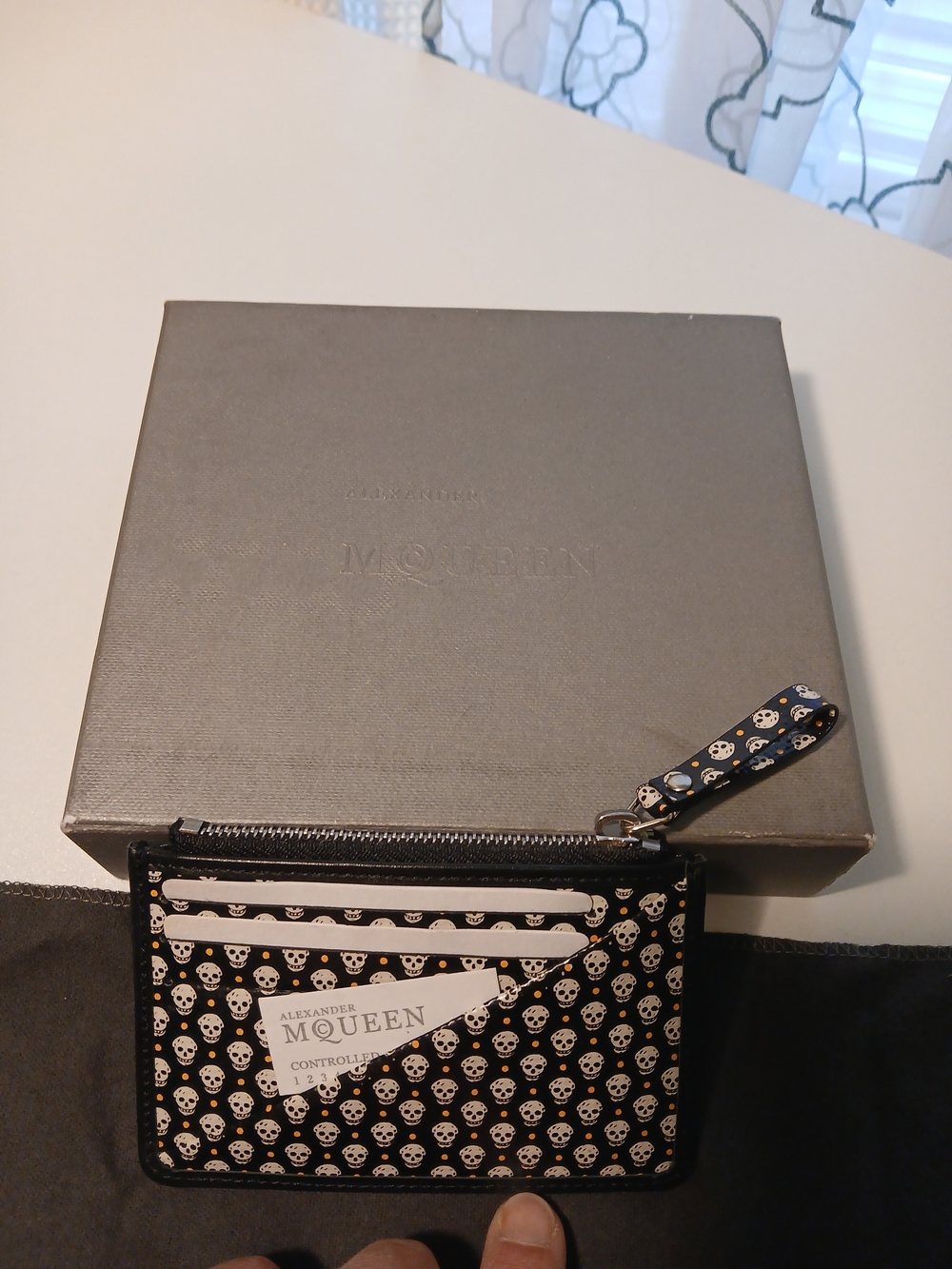 Alexander McQueen Black Skull Cardholder Zip Pouch